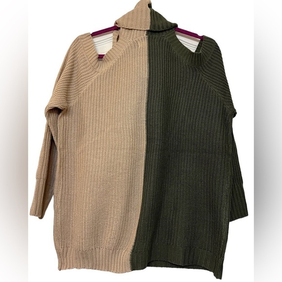 Full Circle Trends cowl neck cold shoulder style sweater - Picture 3 of 9